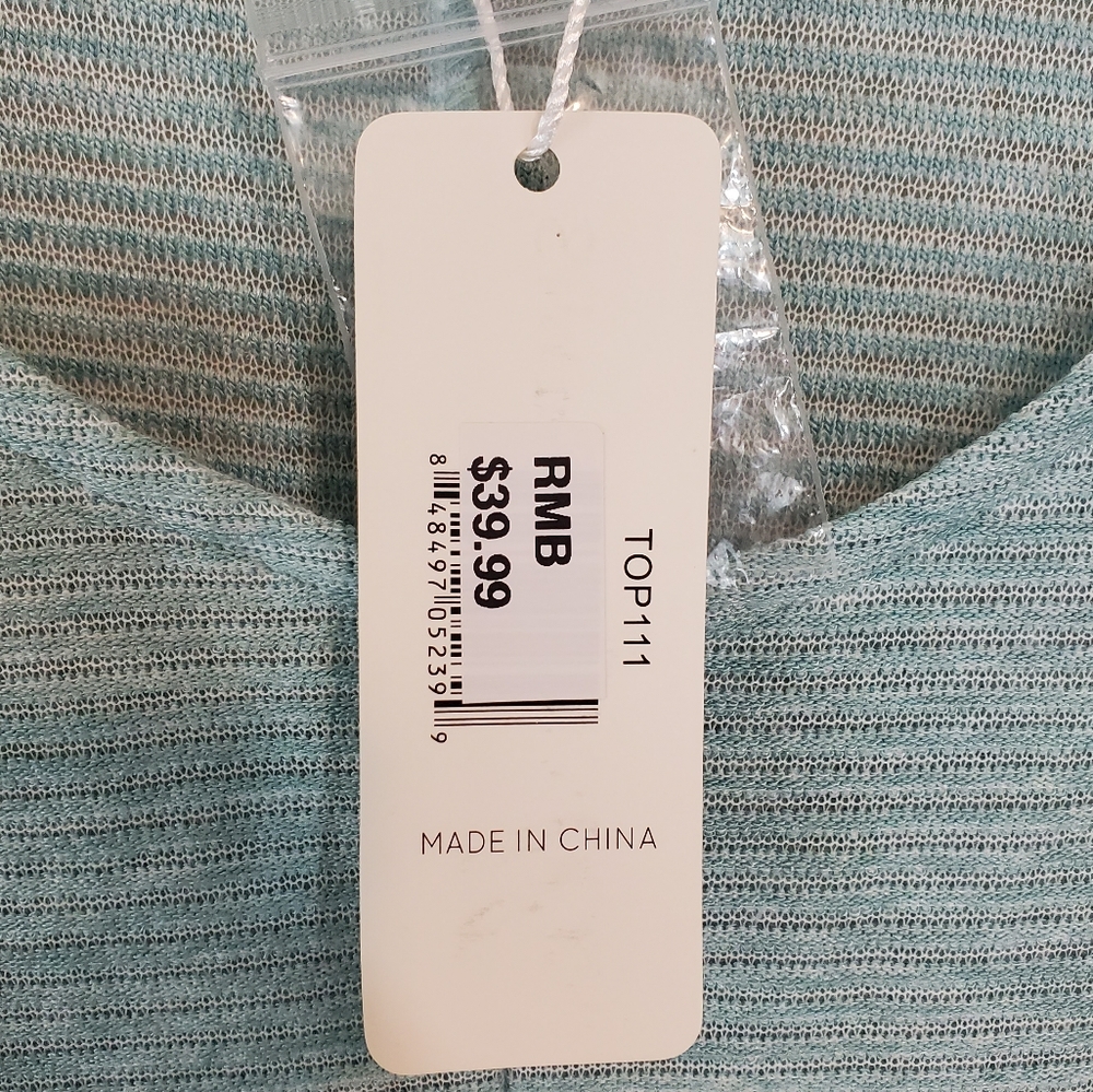 Simply Noelle Tunic Top - Picture 6 of 8